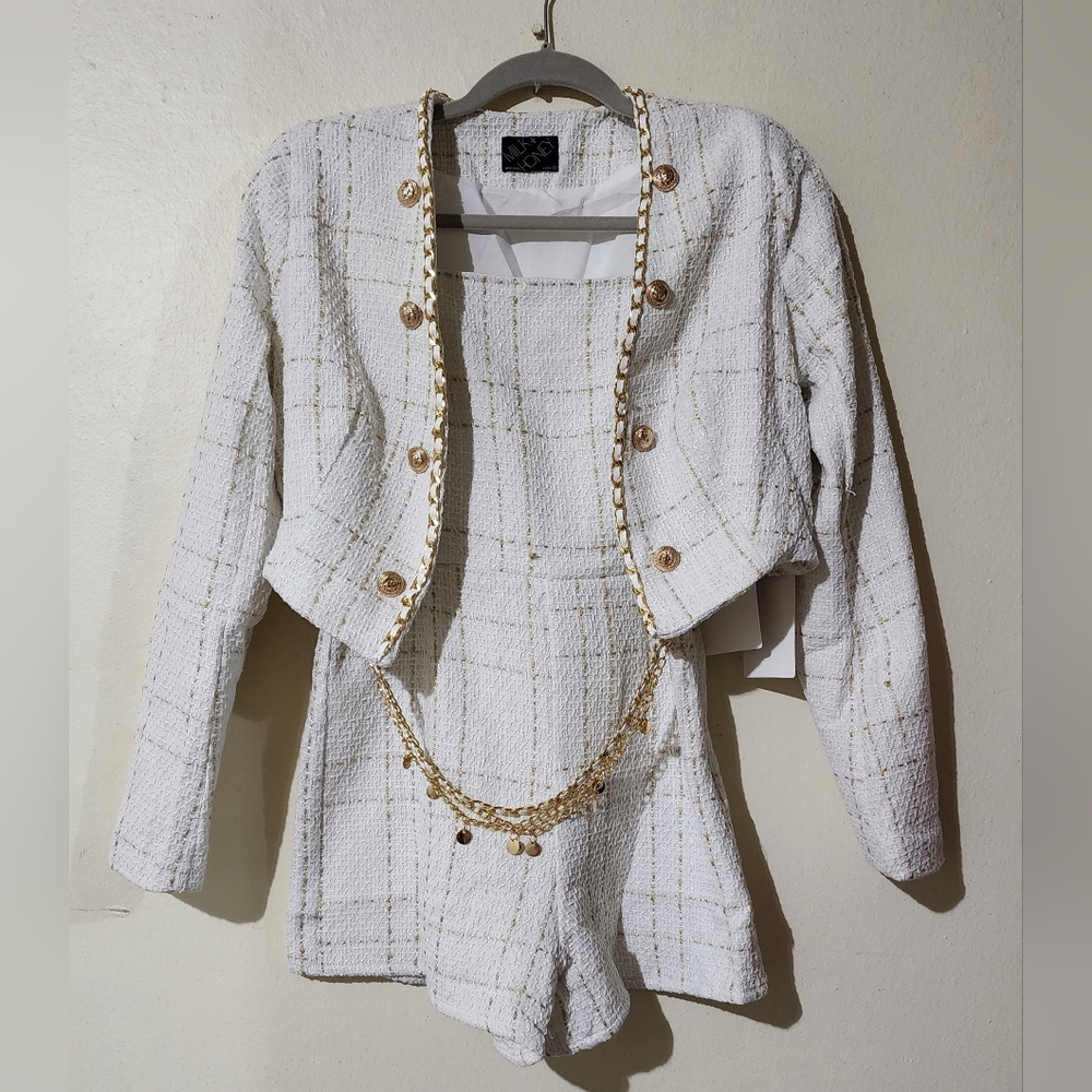 Chic White and Gold Plaid Jacket and Jumpsuit Set - Picture 2 of 16